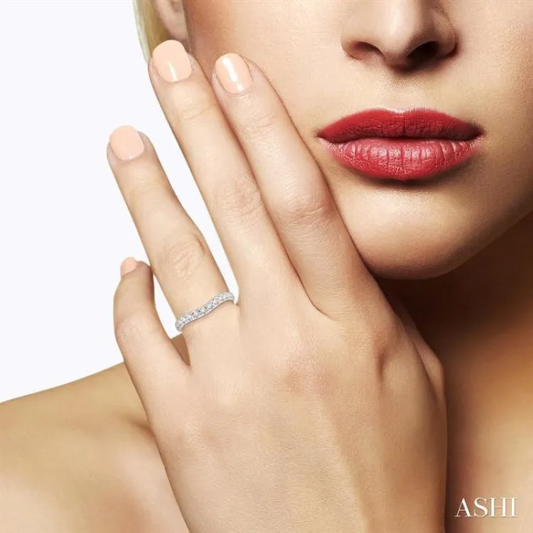 1/2 ctw Arched Center Round Cut Diamond Wedding Band in 14K White Gold