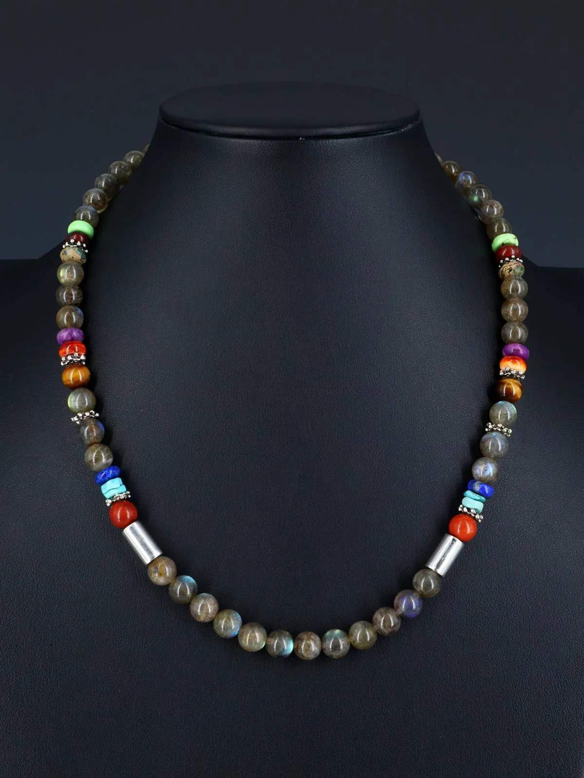 20" Navajo Single Strand Beaded Labradorite Necklace