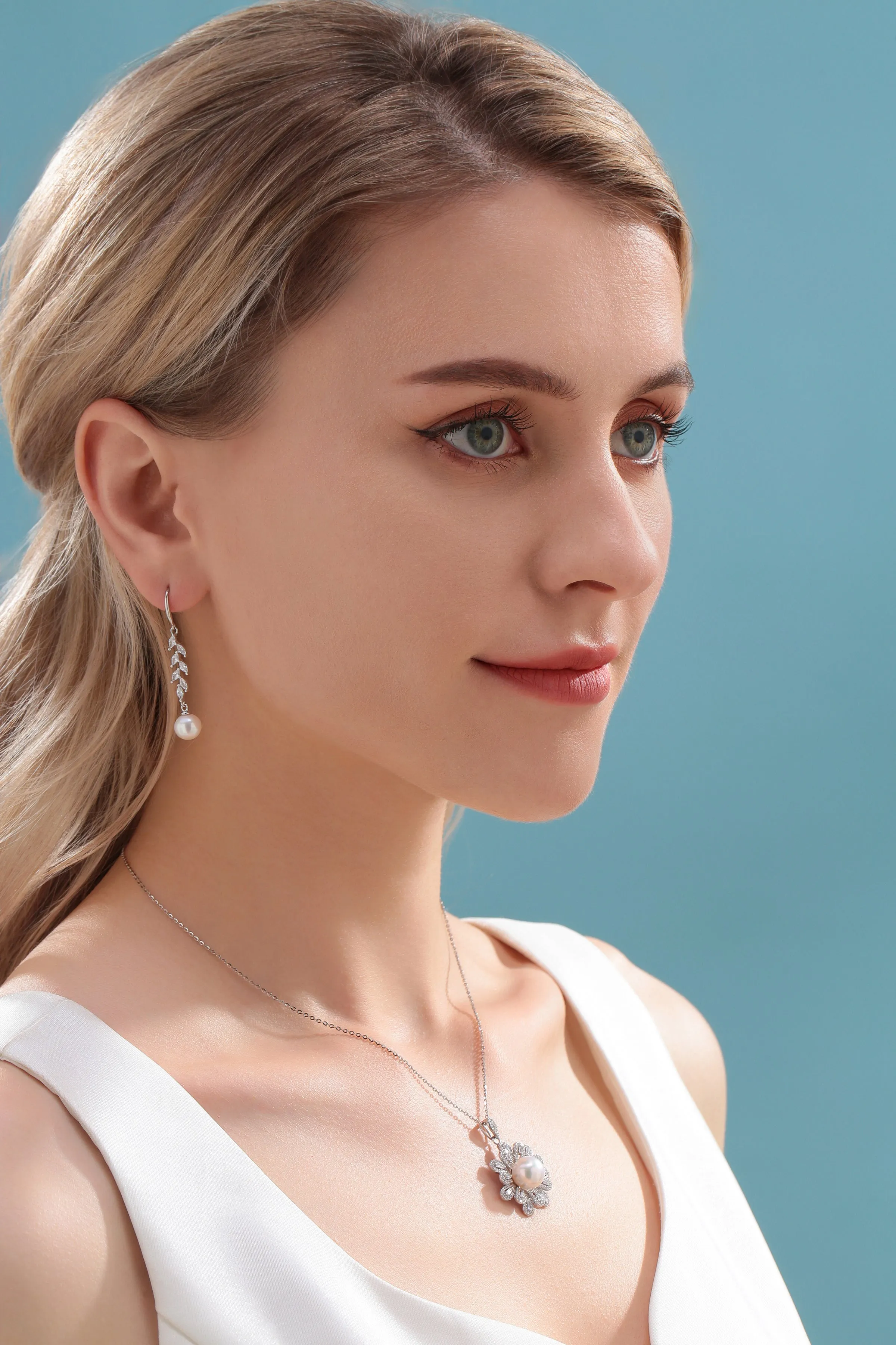 8-9mm Freshwater Pearl & Long Leaf Cubic Zirconia Earrings