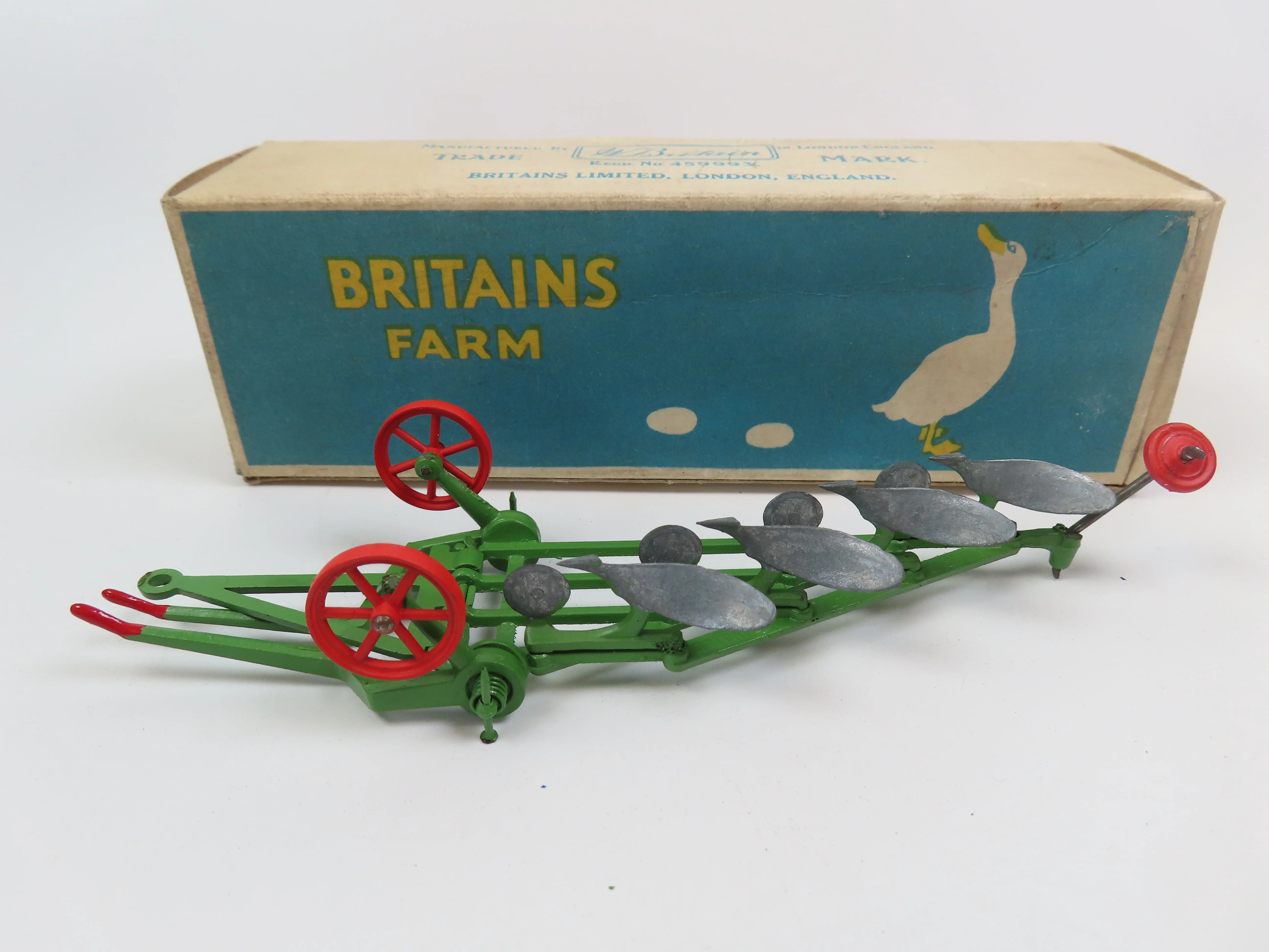 Britains Farm 4-Furrow Tractor Plough No 138F - Green/red/silver - Mint Boxed.