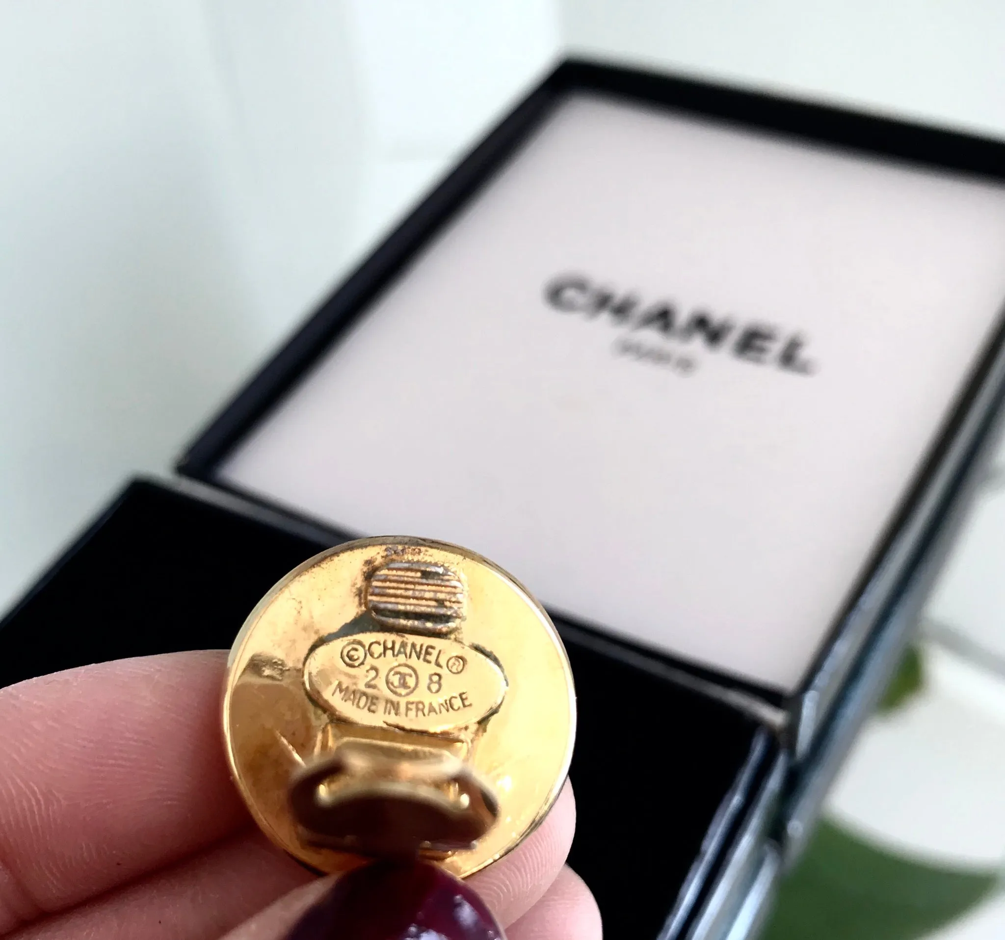 CHANEL Vintage CC Logo Faux Pearl and Wood Heart Drop Clip On Earrings
