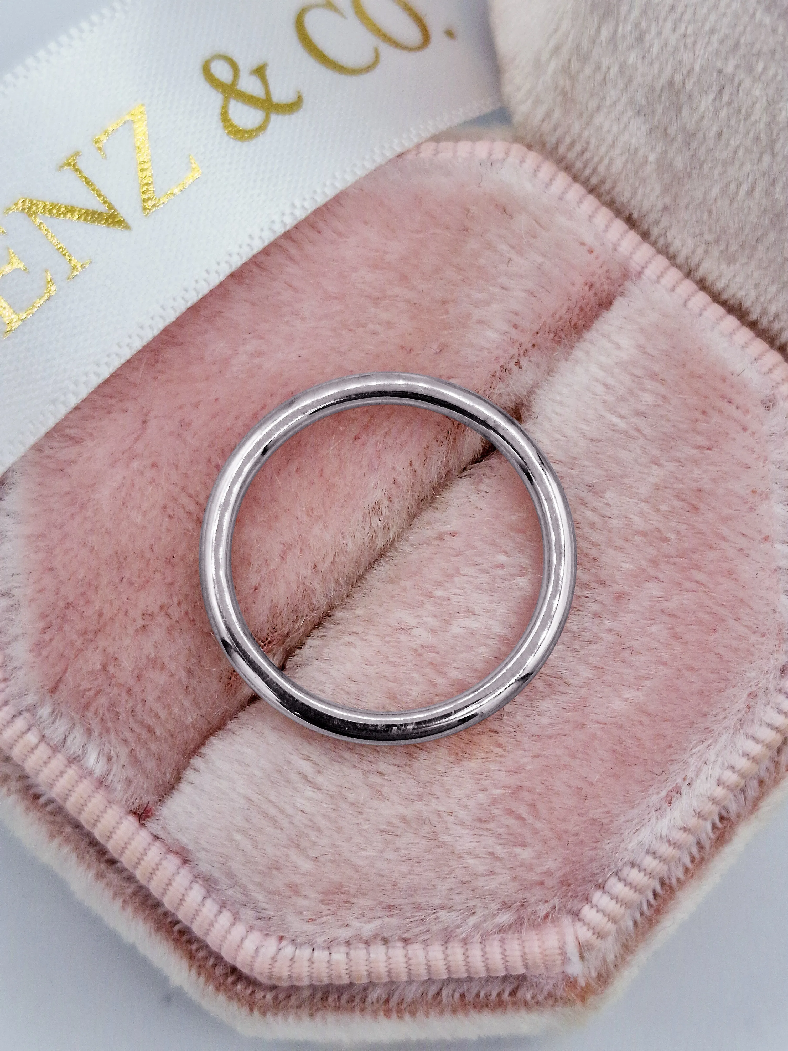 Comfort Fit Wedding Ring In 14K Gold (1.80mm)