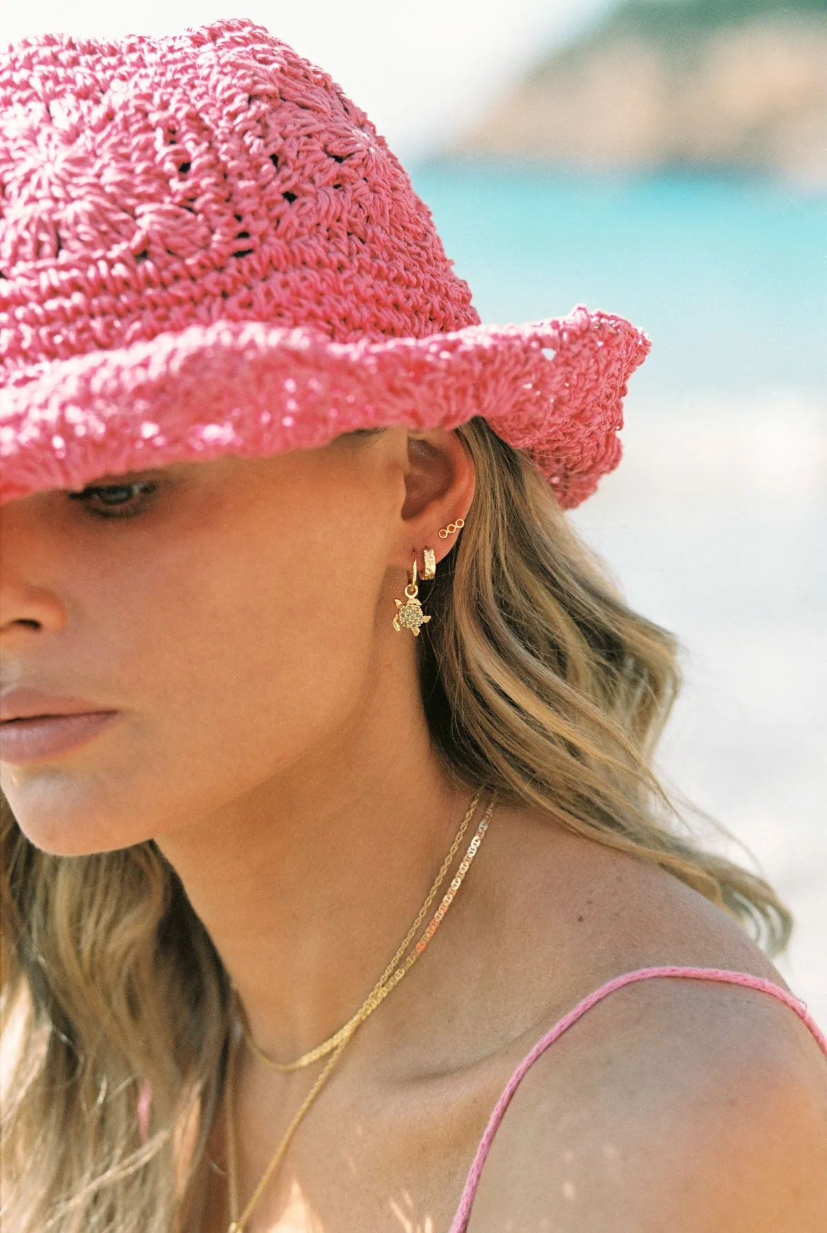 Coral stud earring gold plated