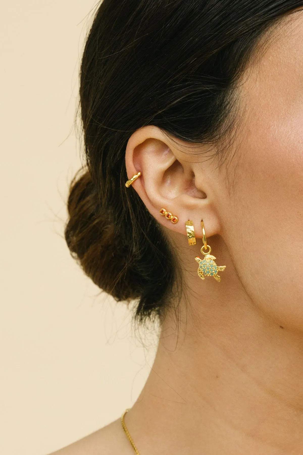 Coral stud earring gold plated