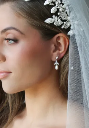 COURTNEY Freshwater Pearl Drop Earrings and Necklace Set