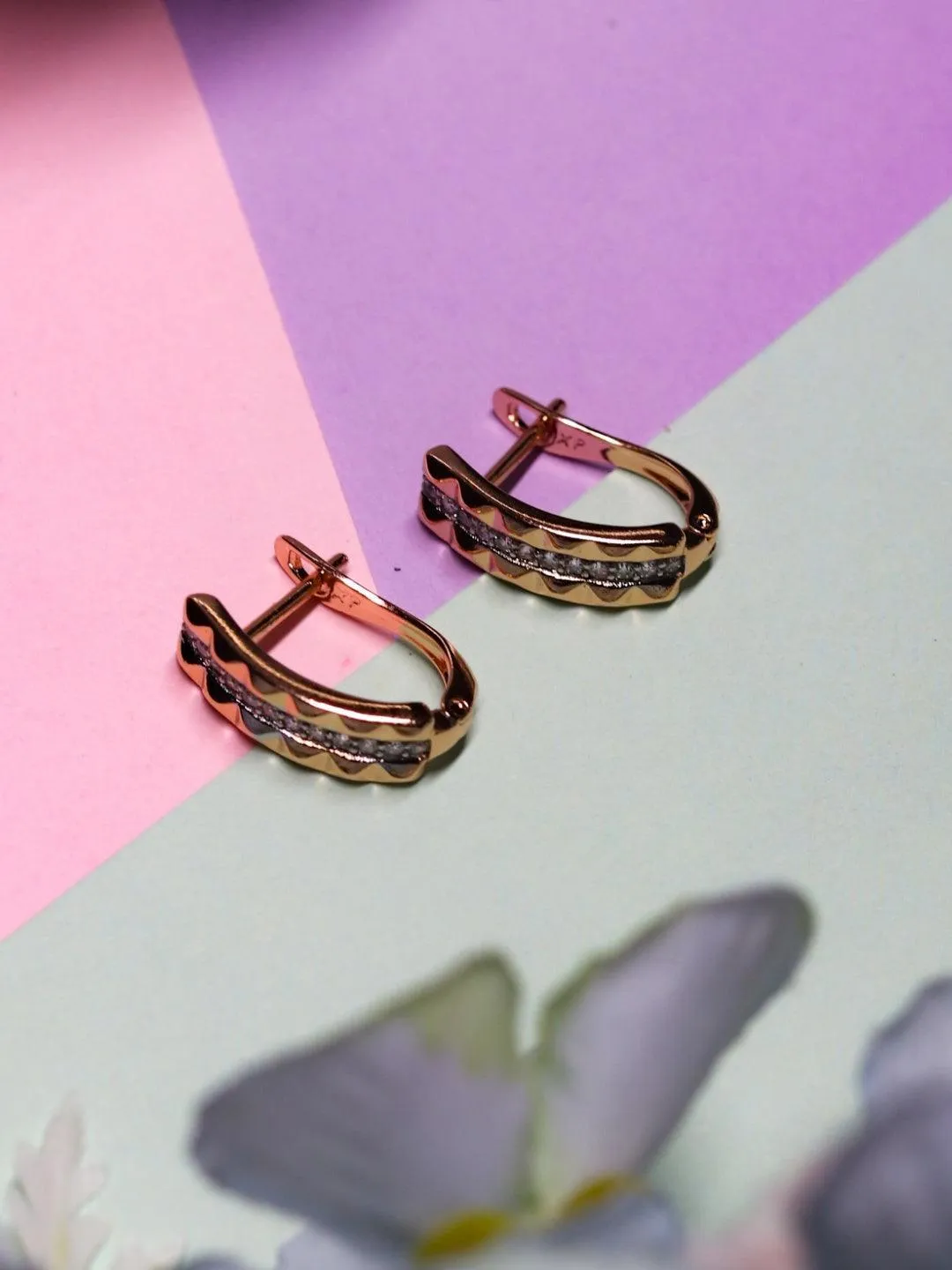 Cut Diamond Huggie Earrings