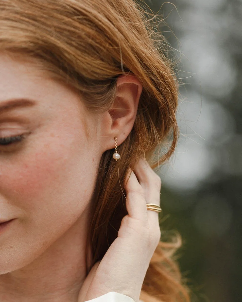 Dara Earrings