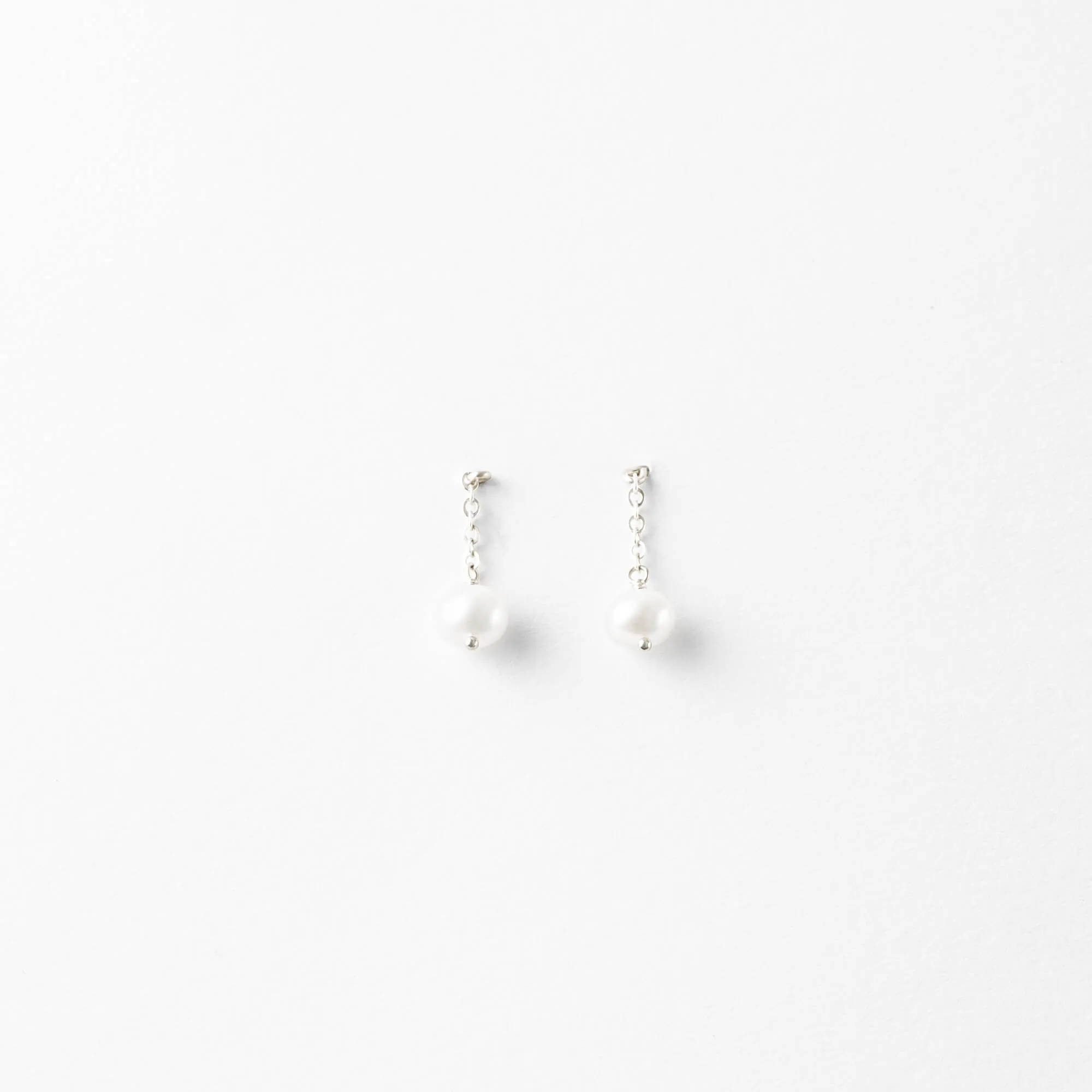 Dara Earrings