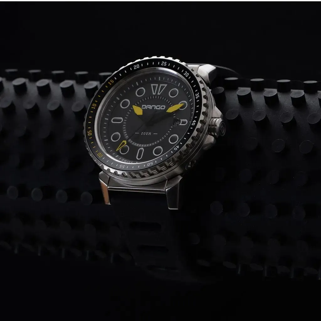 DV-01 - Dive Watch | Metal Bracelet & Micro Adjustment Bundle