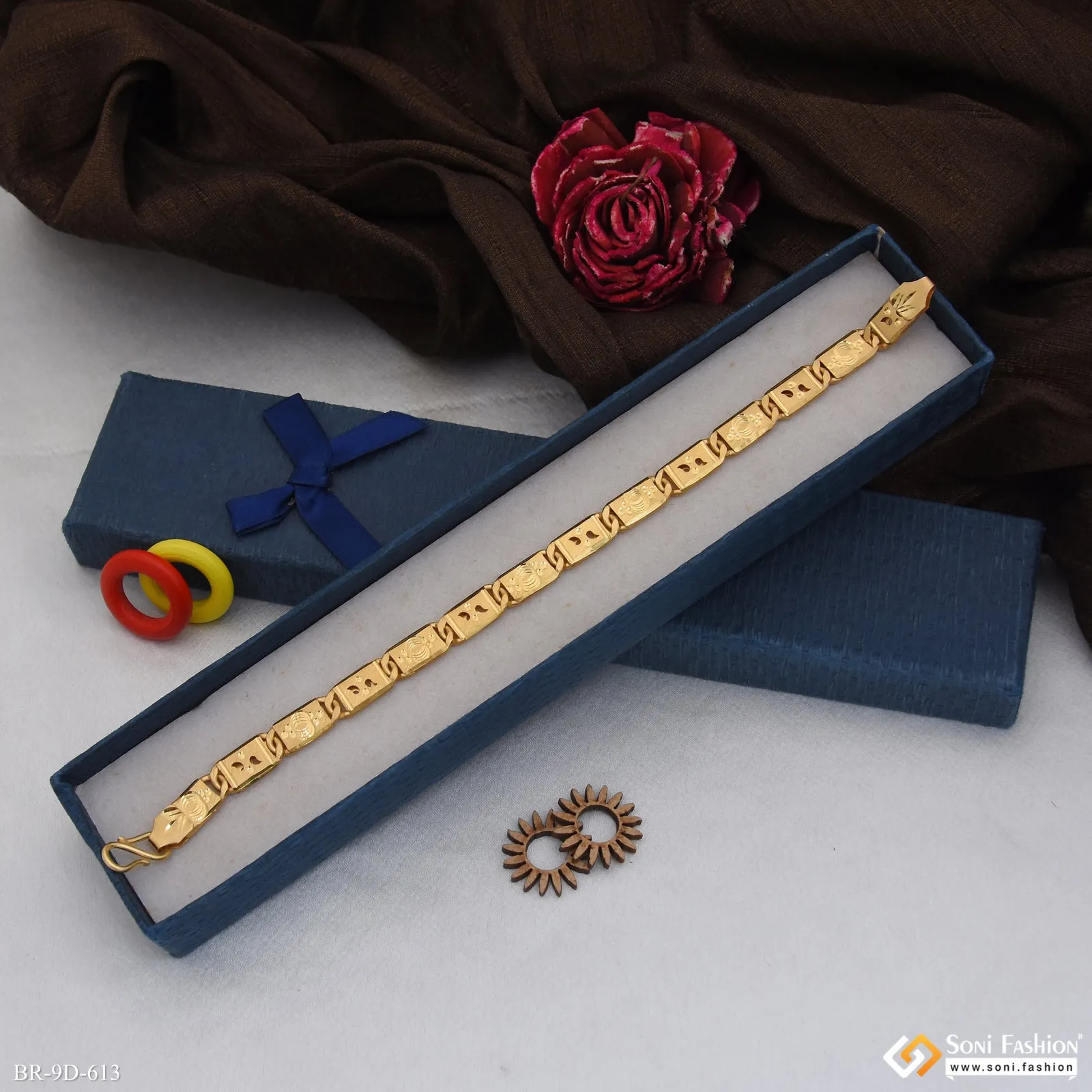 Excellent Design Gold Plated Nawabi Bracelet for Men - Style D613
