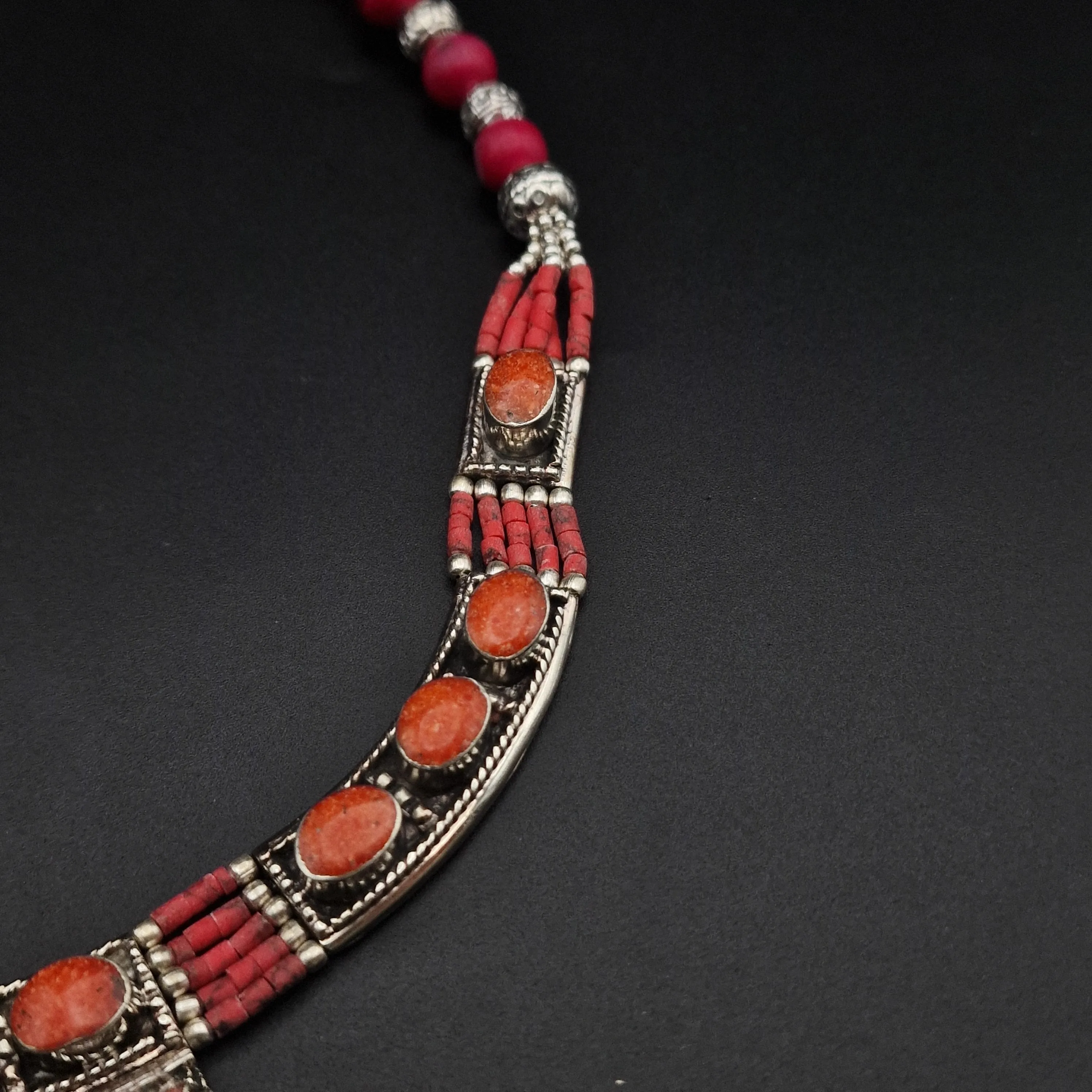 Handmade Coral Inlay Tibetan Silver Himalayan Necklace Jewellery