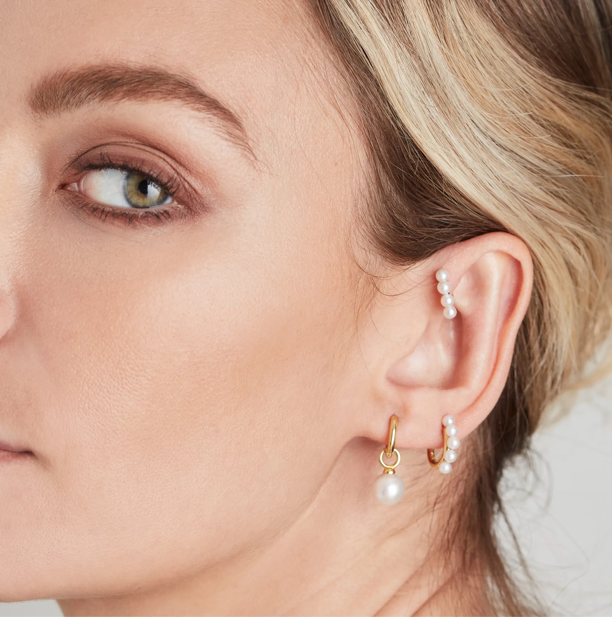 Huggie and Round Cultured Pearl Silver Earring Set