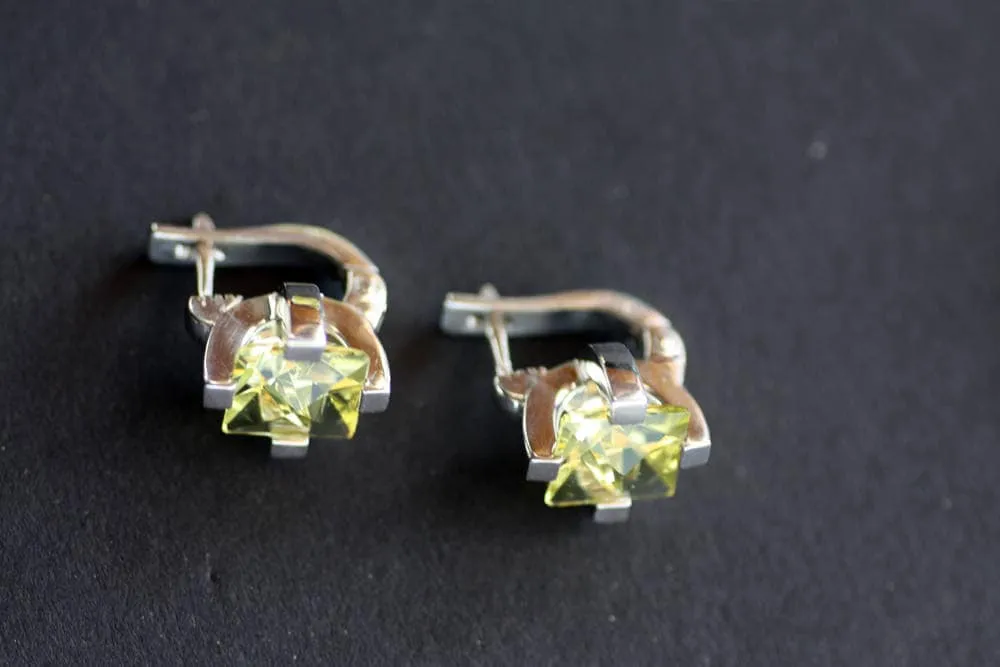 Lemon Quartz Studs Cocktail Earrings