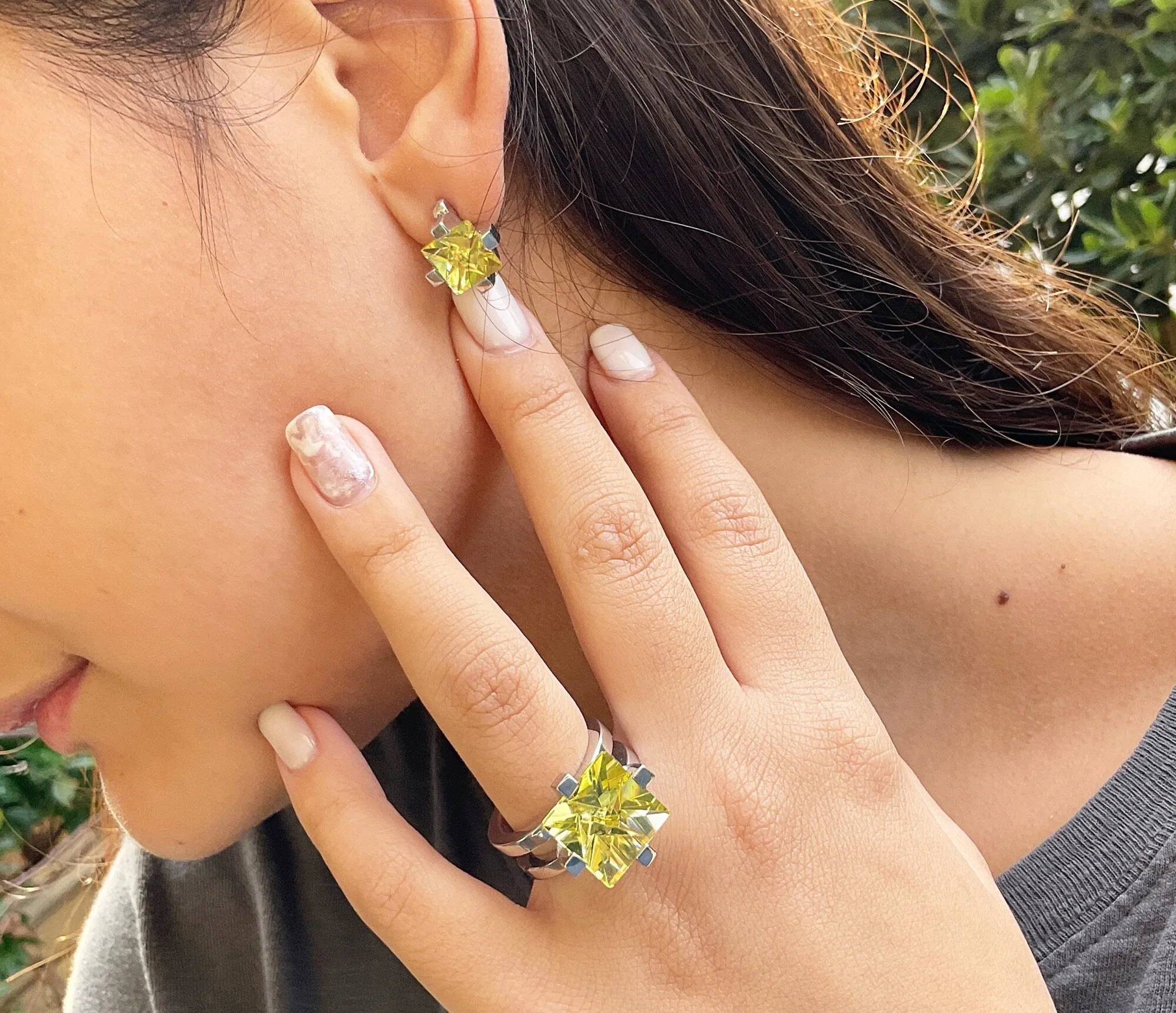 Lemon Quartz Studs Cocktail Earrings
