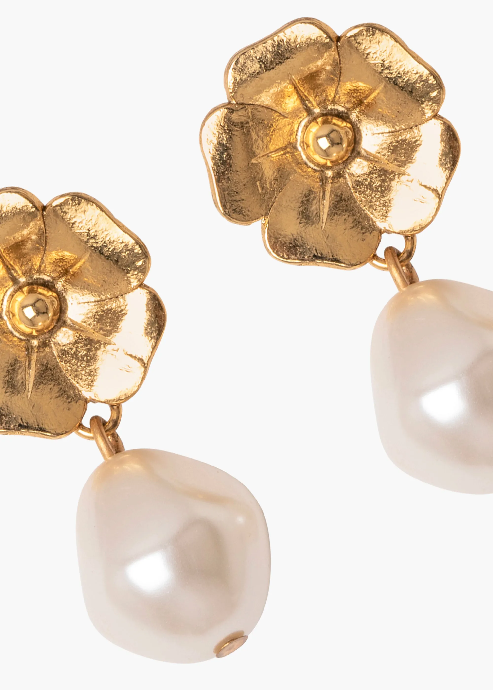 Luiza Earrings -- Gold