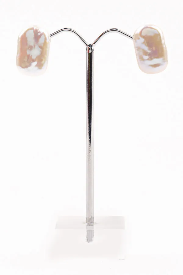 Pearl Studs - P47 18mm x 10mm White