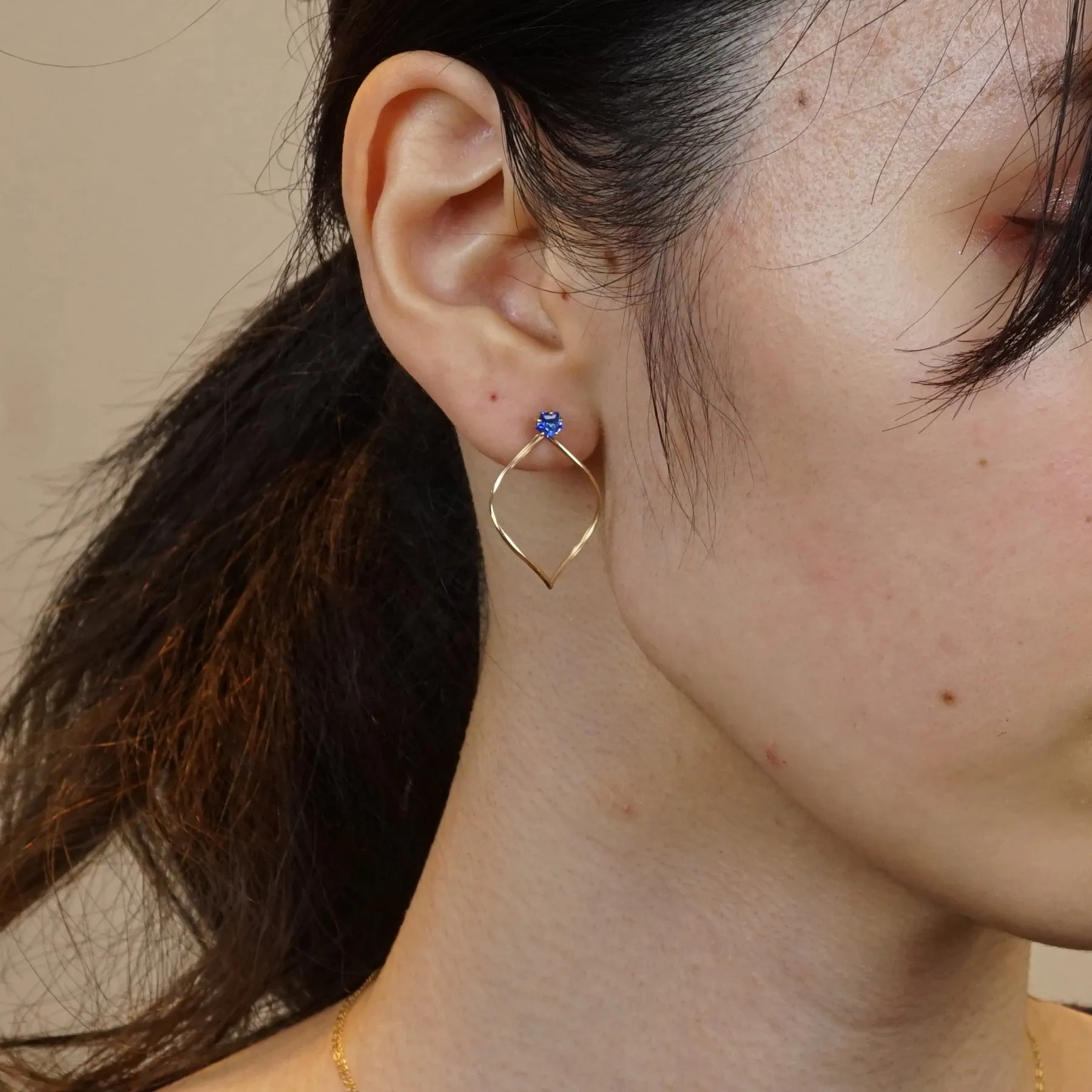 [Second Earrings] 18K Yellow Gold Blue Quartz Pentagon Cut Earrings