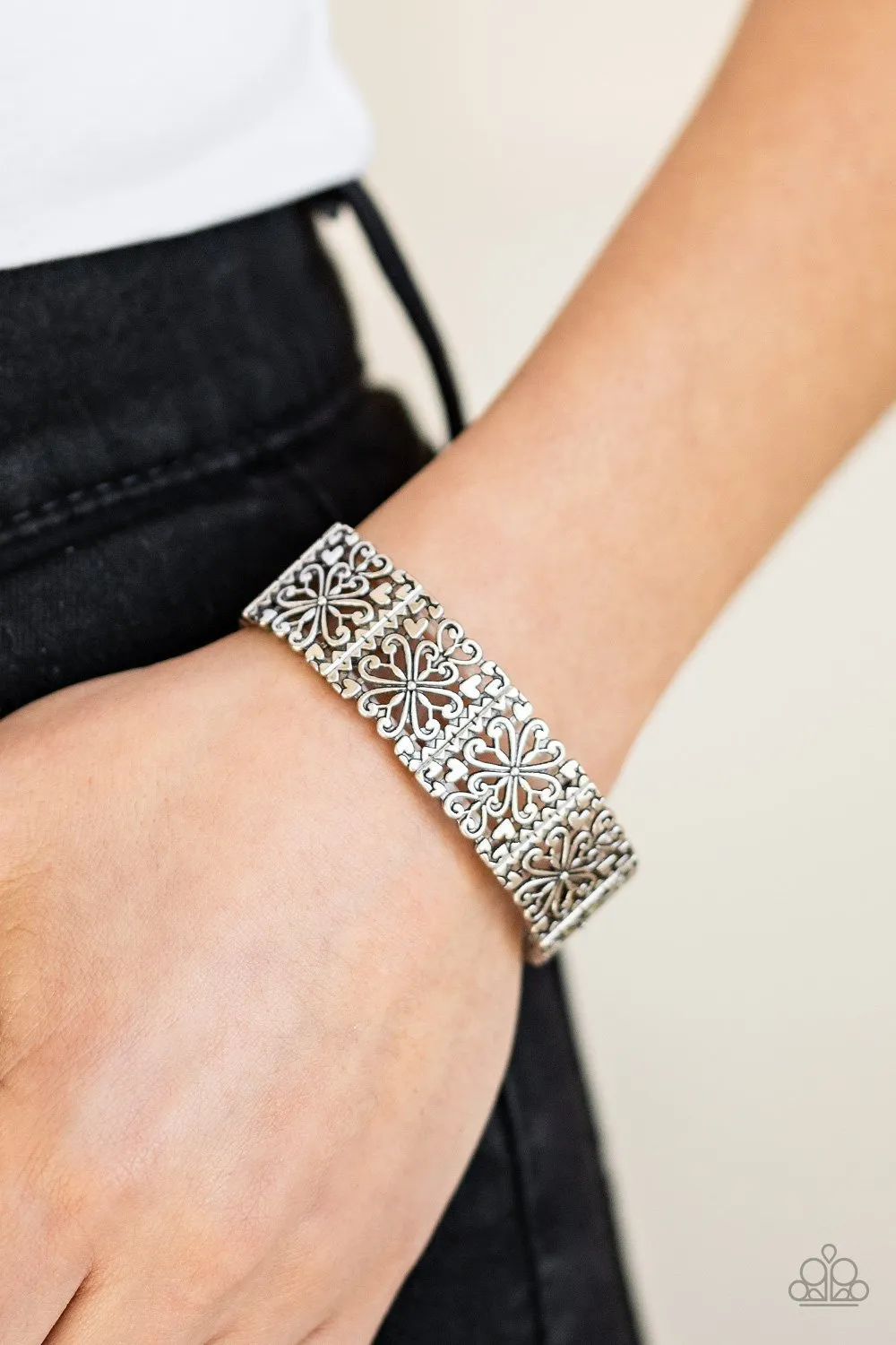 Summer Scandal - Silver - Paparazzi Accessories
